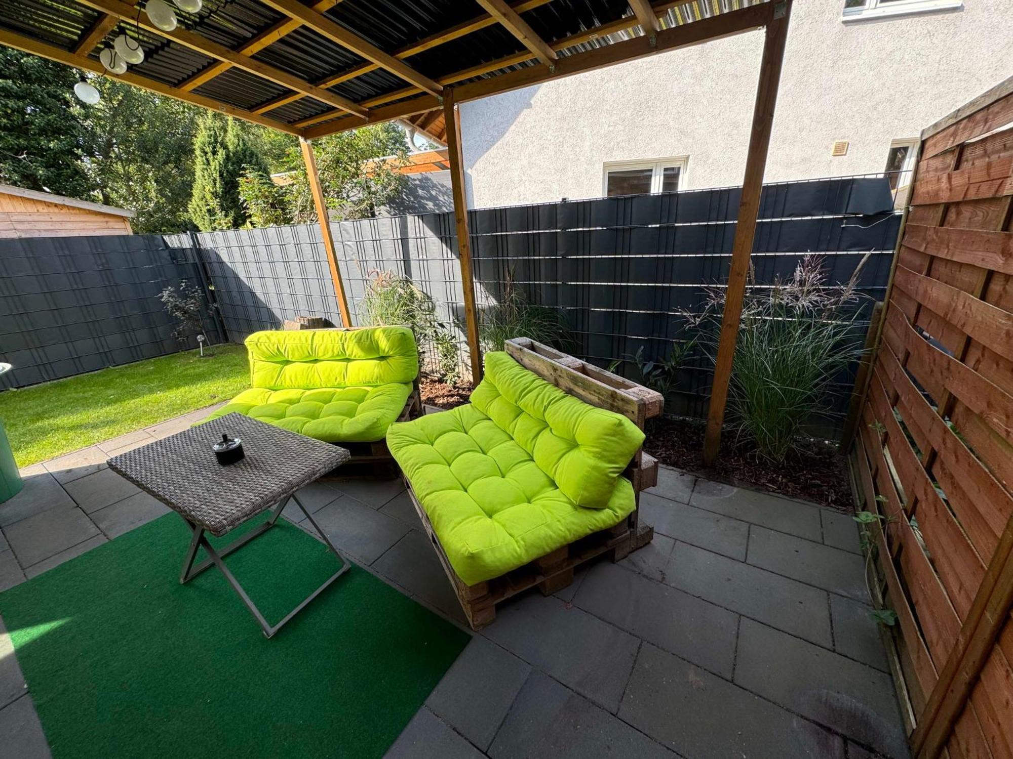 Apartment Haushaelfte Naehe Volksparkstadion In