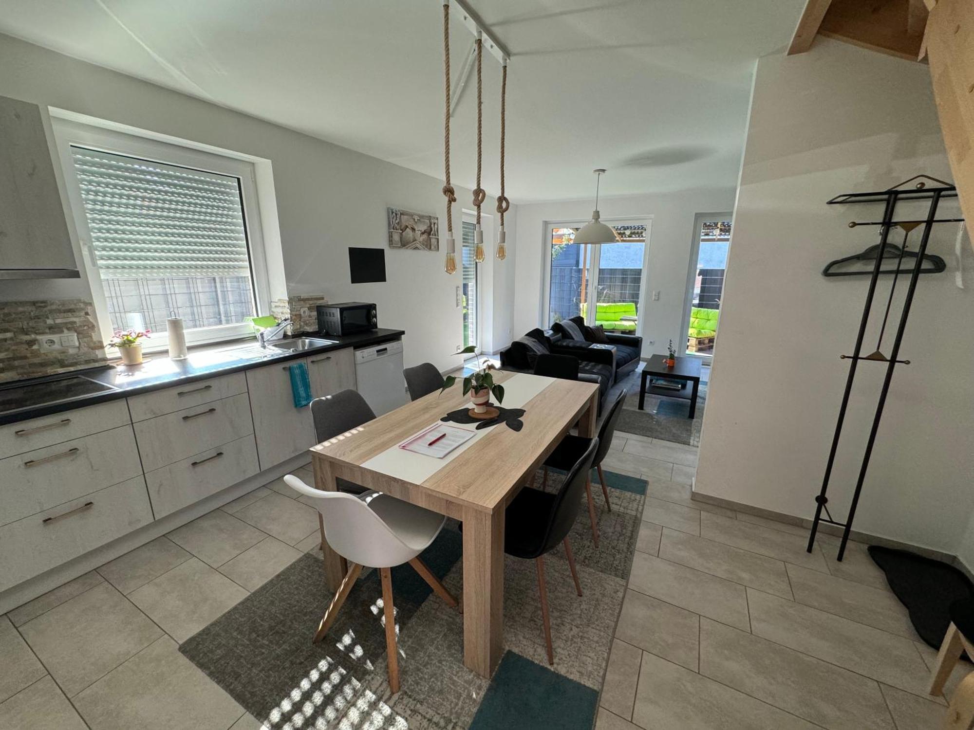 Apartment Haushaelfte Naehe Volksparkstadion In Hamburg