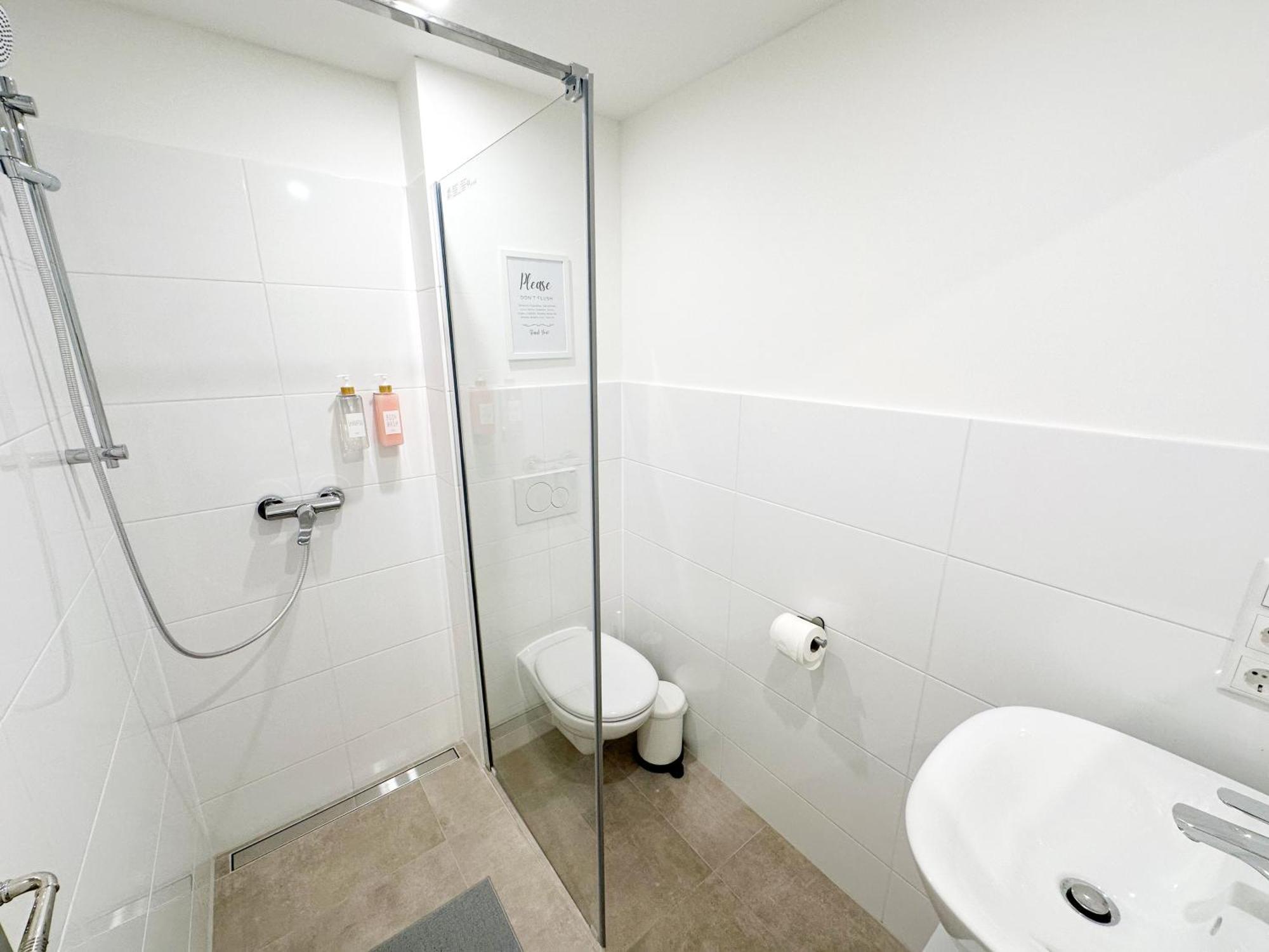 Gemuetliches 2 Ambient Mit Queensize-bett , Etagenbett& Schlafsofa In Alsternaehe Apartment Hamburg