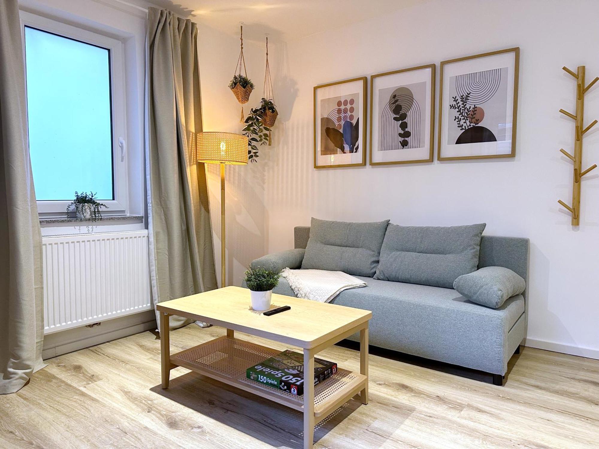 Gemuetliches 2 Ambient Mit Queensize-bett , Etagenbett& Schlafsofa In Alsternaehe Apartment