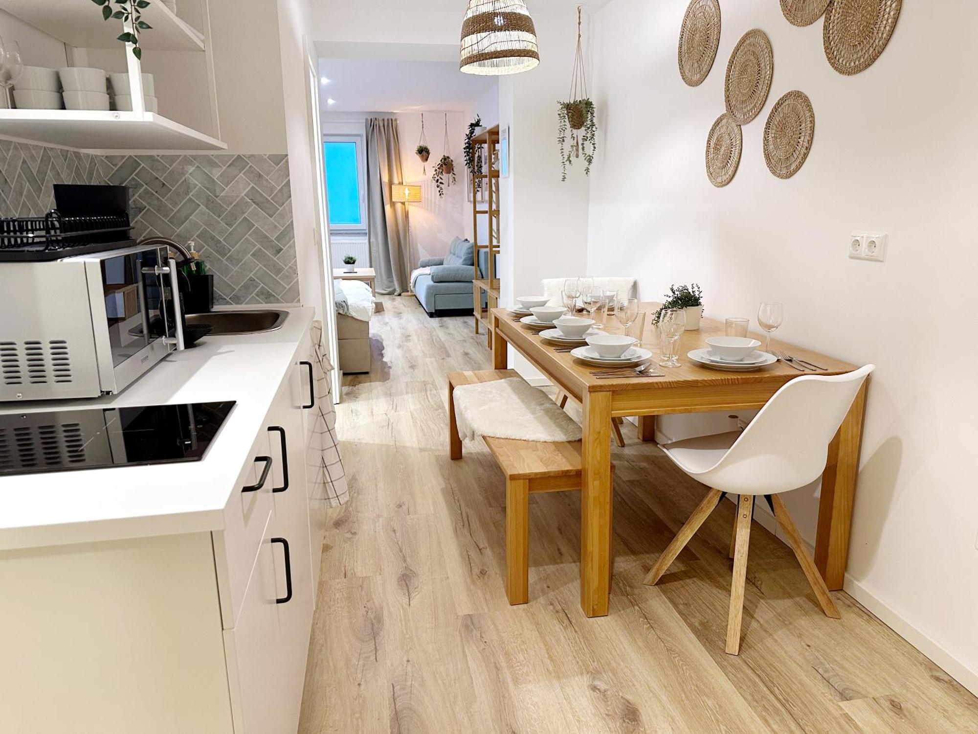 Gemuetliches 2 Ambient Mit Queensize-bett , Etagenbett& Schlafsofa In Alsternaehe Apartment
