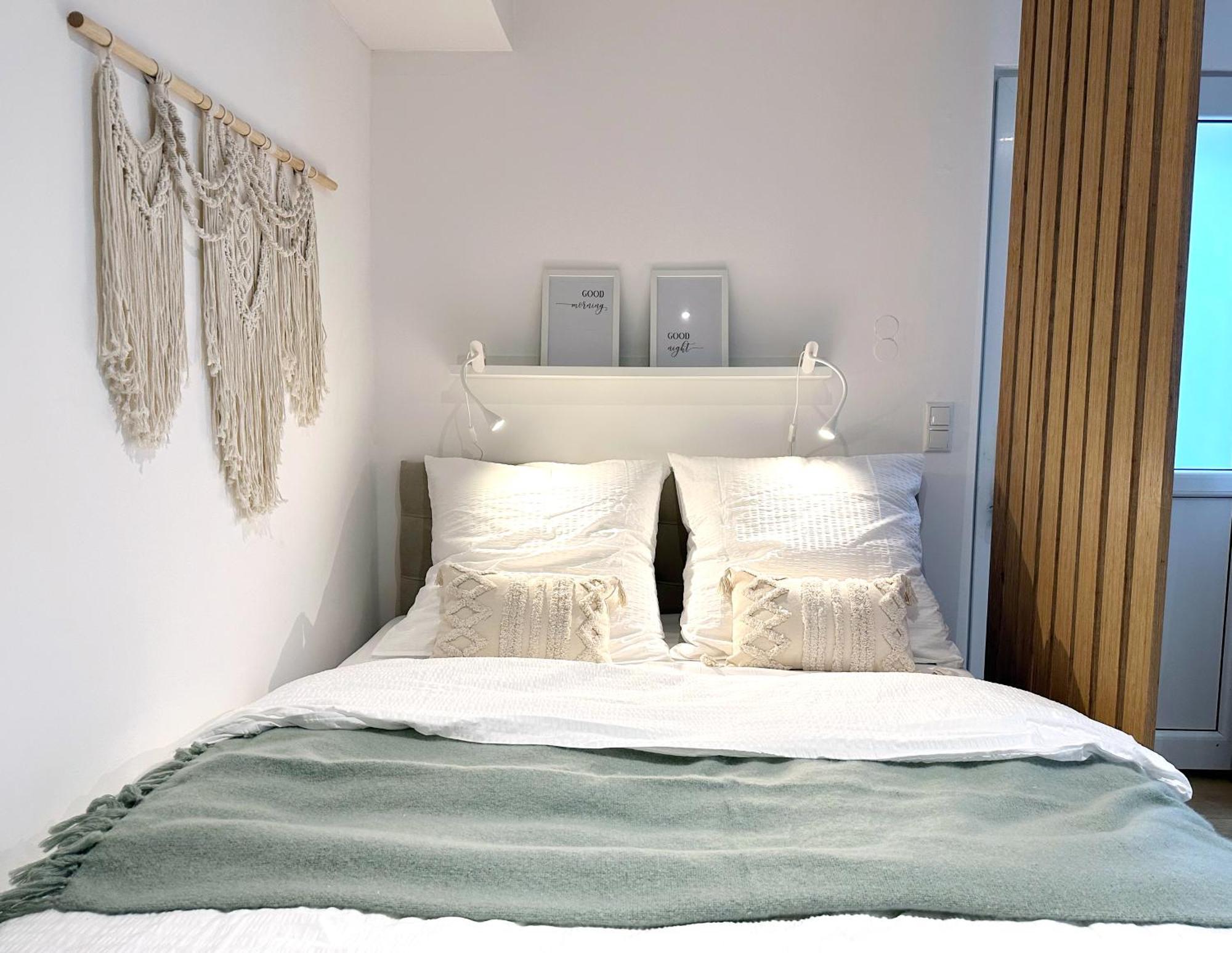 Apartment Gemuetliches 2 Ambient Mit Queensize-bett , Etagenbett& Schlafsofa In Alsternaehe Hamburg