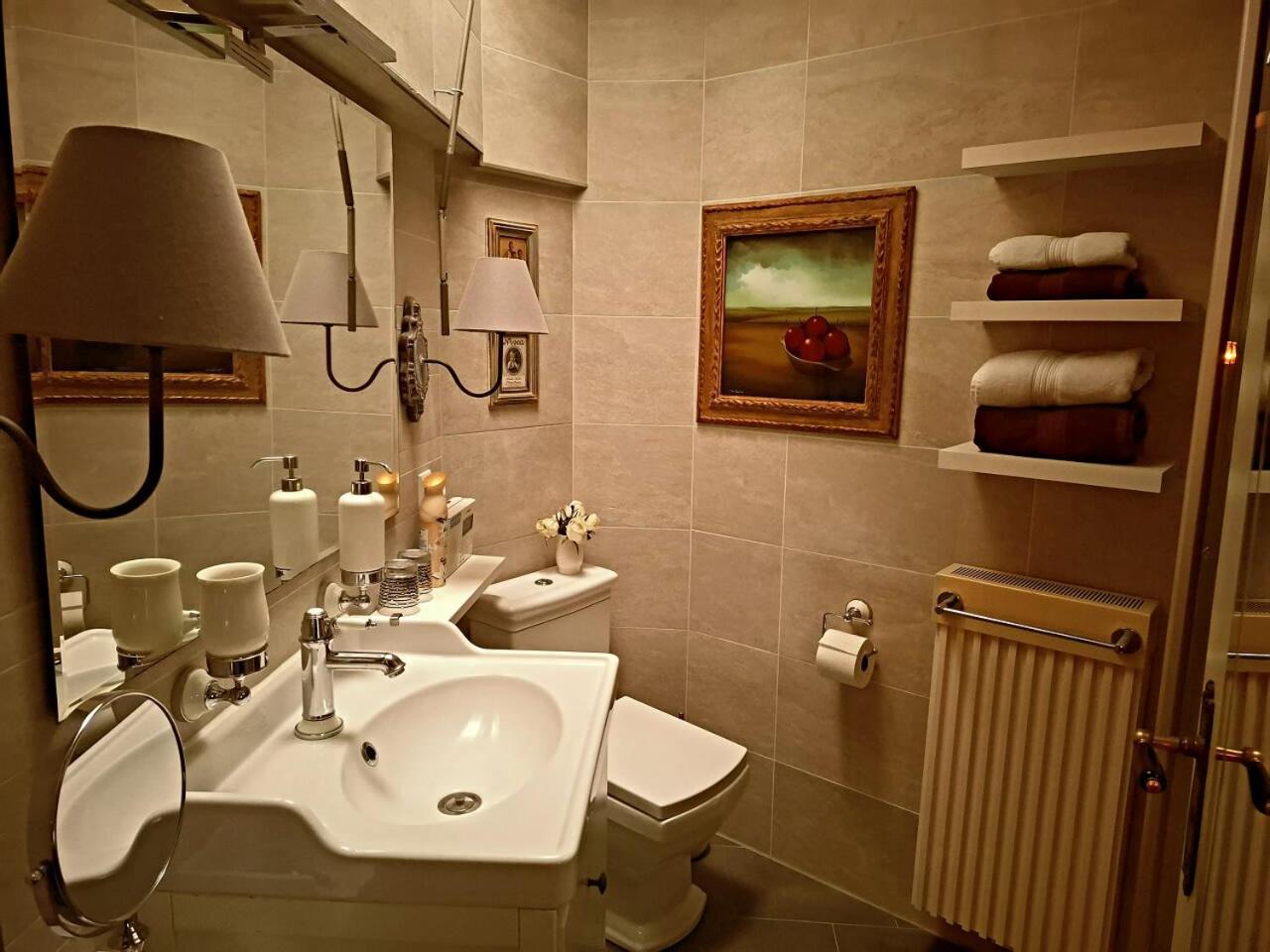 Gastehaus Hh- Winterhude Holiday home *