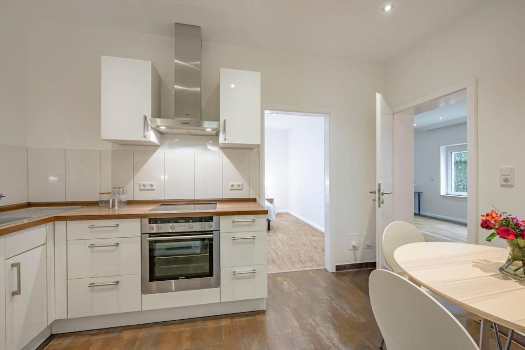 Appartement Ruhiges Haus Nahe Arena & Stadion Mit Parkmoeglichkeiten - Ac Hanse Hosting Hamburg-Harburg