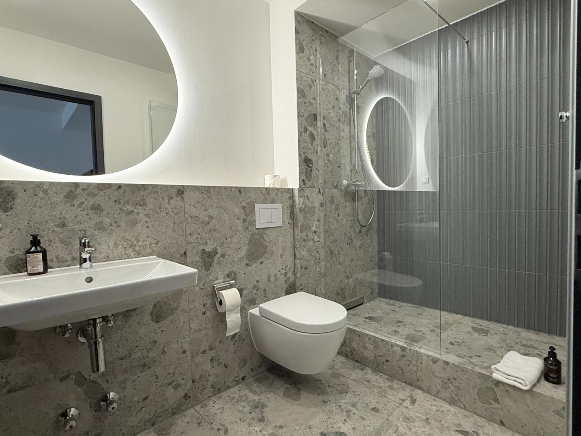 Stayzz By Homyzz - Modern Alsterdorf -winterhude- Stadtpark Aparthotel *