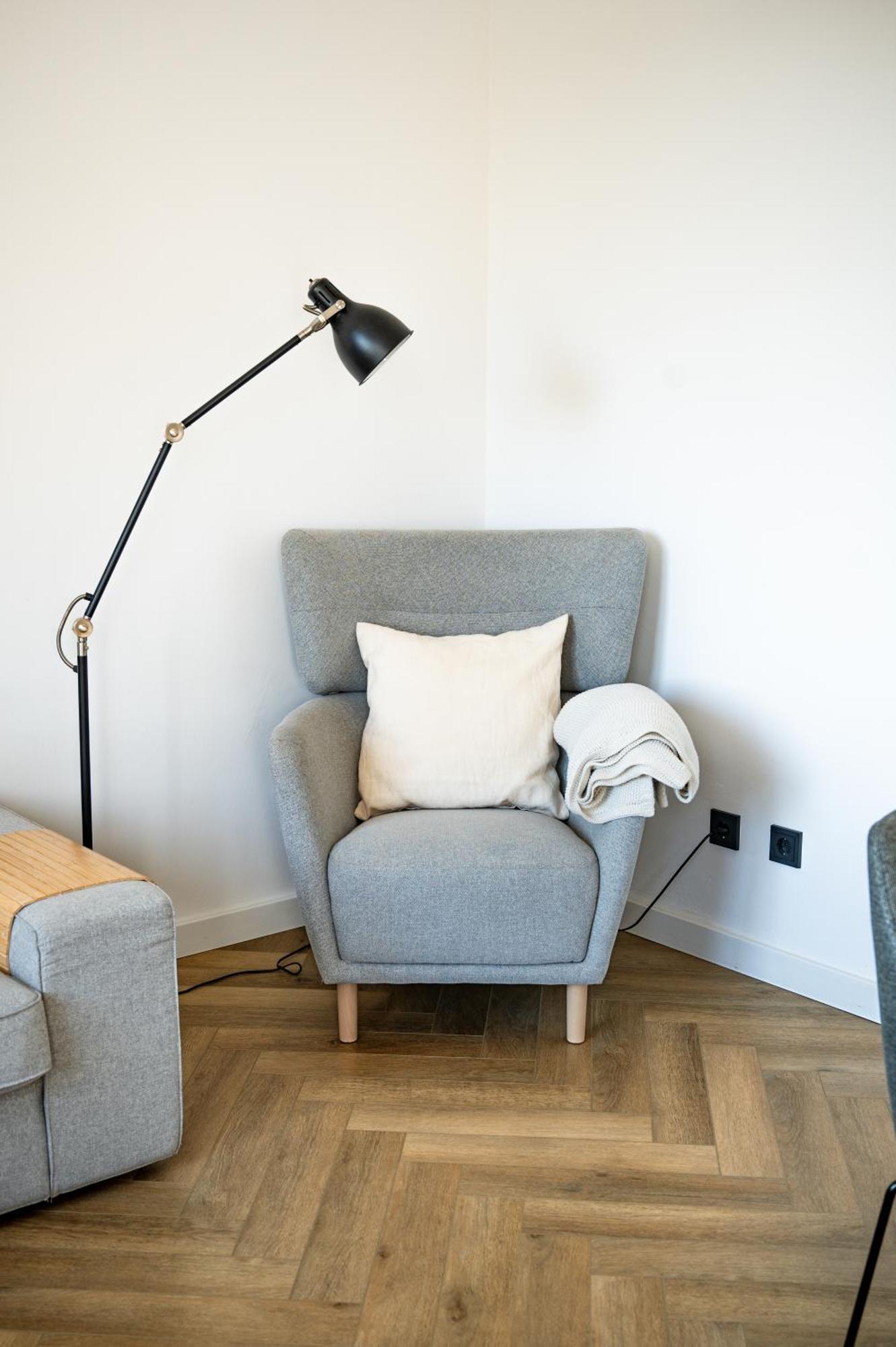Appartement Airport Fuer 4 - Smart Tv - Kueche - Echarger *