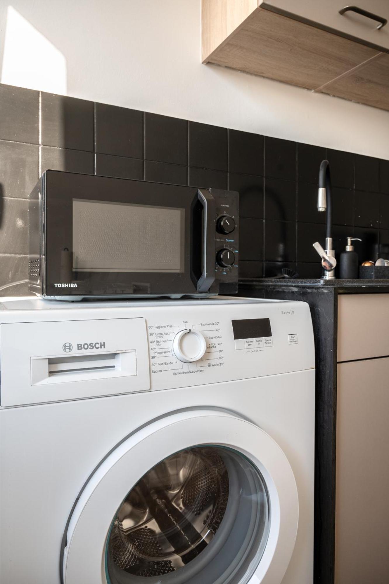 Appartement Airport Fuer 4 - Smart Tv - Kueche - Echarger