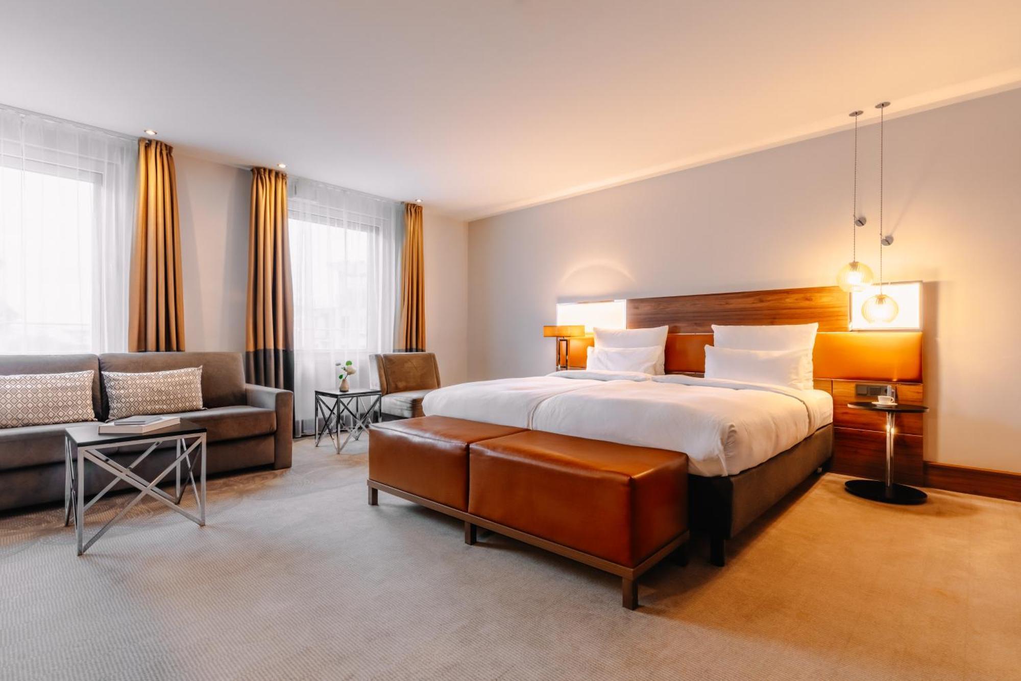 Hotel Reichshof 4*