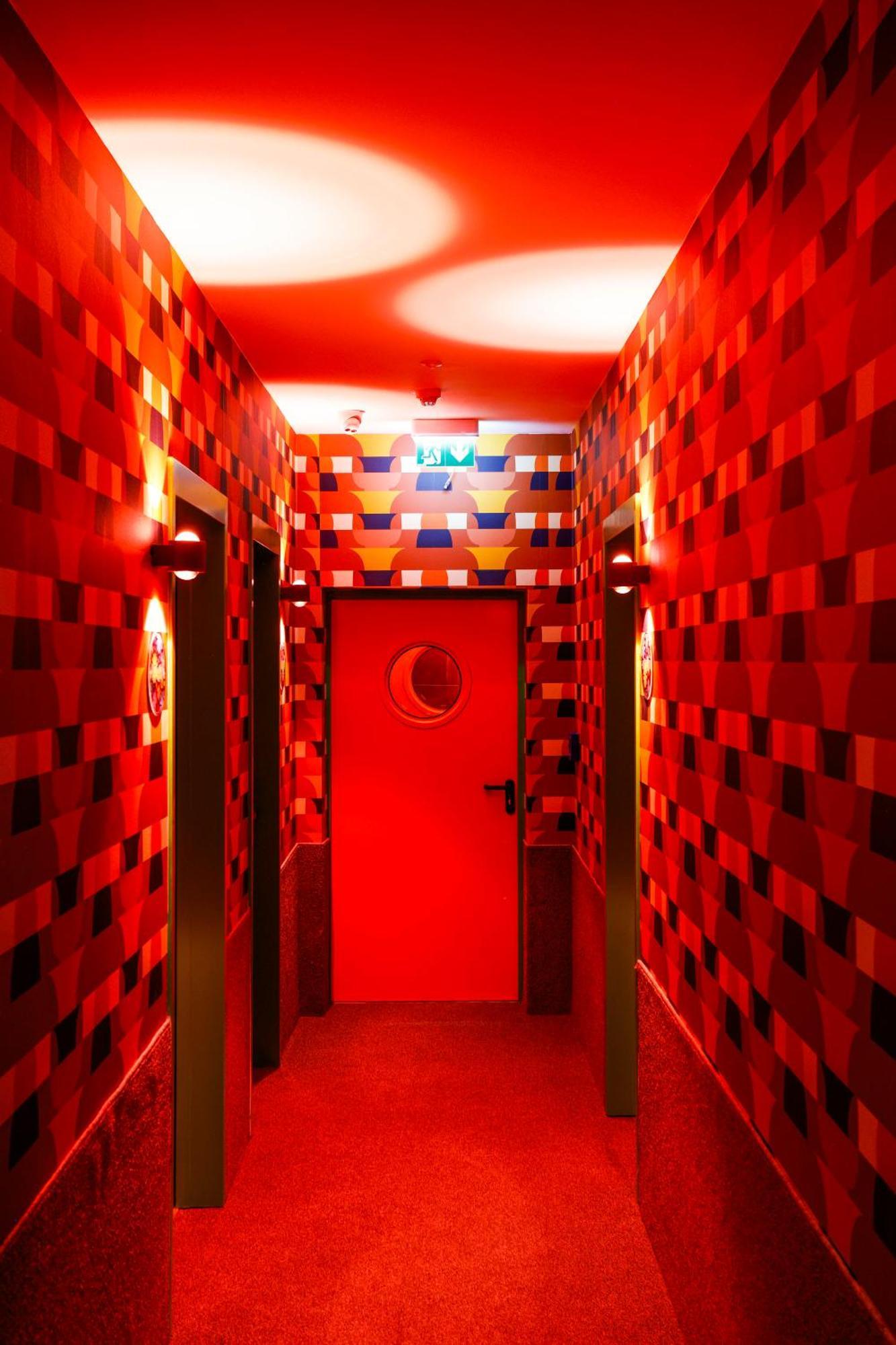 Sleephotels 1970s Hotel *