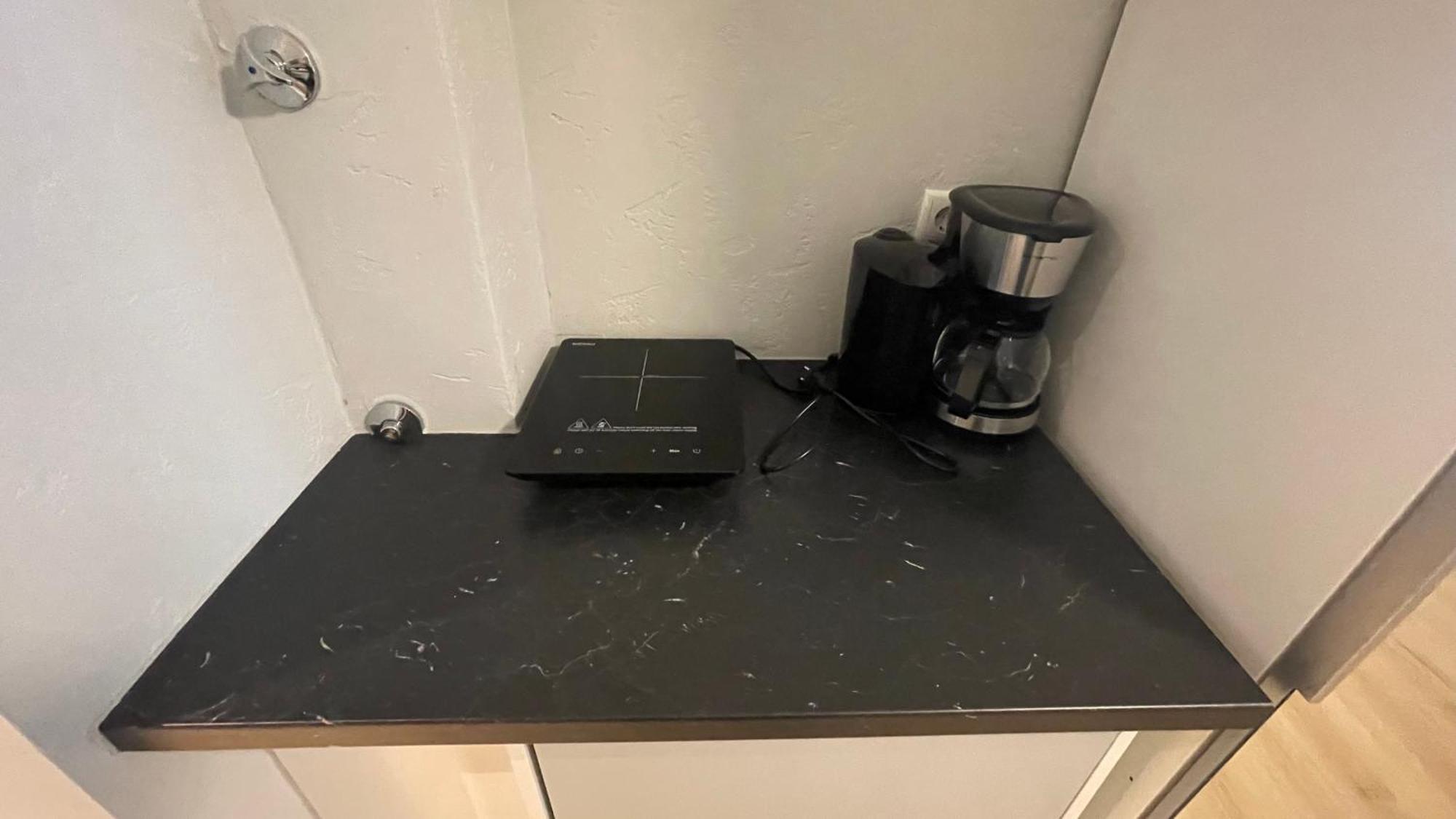 Apartment Suesses Kleines Und Zentrales Fuer Zwei Personen Mitten In Hamburg