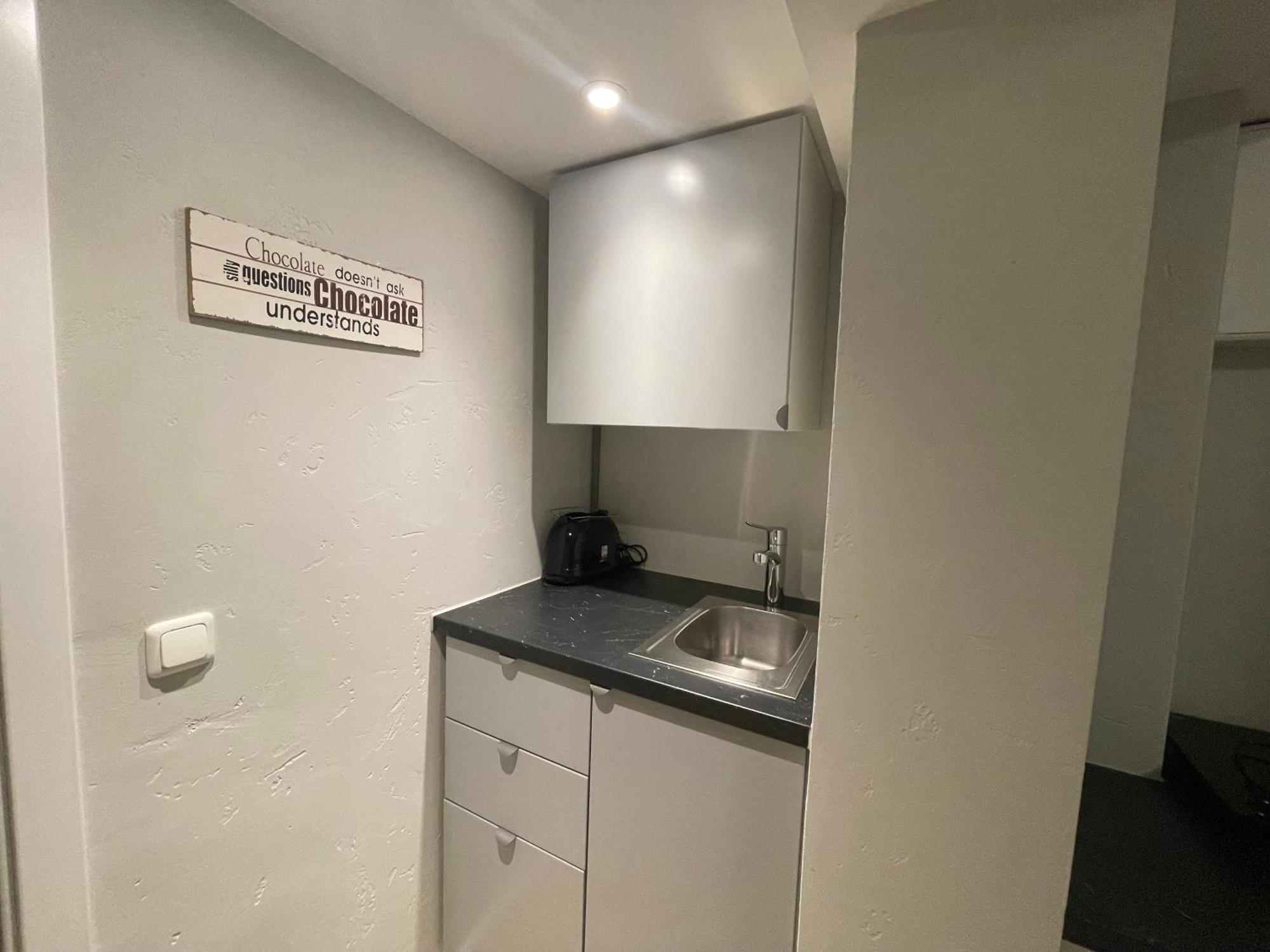 Suesses Kleines Und Zentrales Fuer Zwei Personen Mitten In Apartment