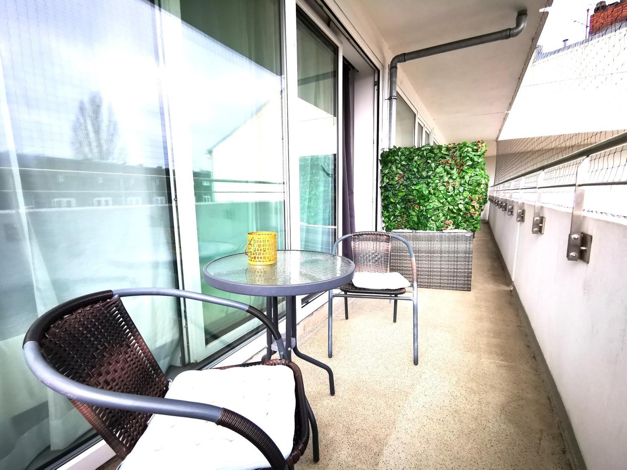Apartment Hh 01 By Rockchair - Superhost Status - Modernes Mit Sonnigem Balkon & Premium Boxspringbetten In Winterhude - Geheimtipp