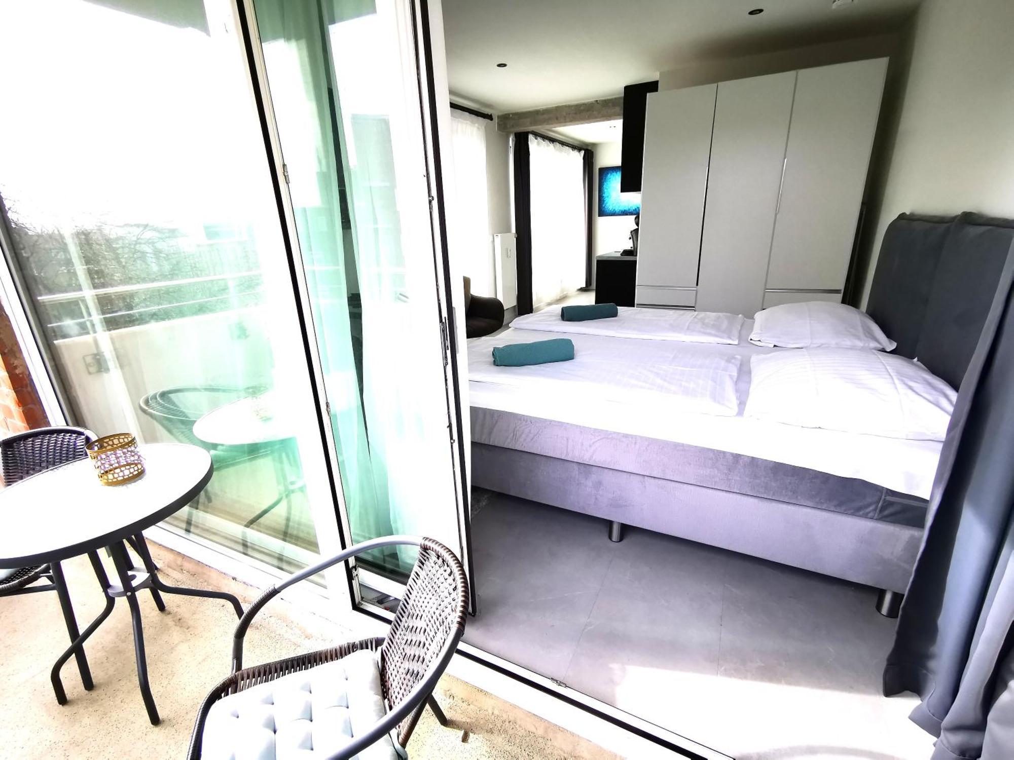 Hh 01 By Rockchair - Superhost Status - Modernes Mit Sonnigem Balkon & Premium Boxspringbetten In Winterhude - Geheimtipp Apartment *