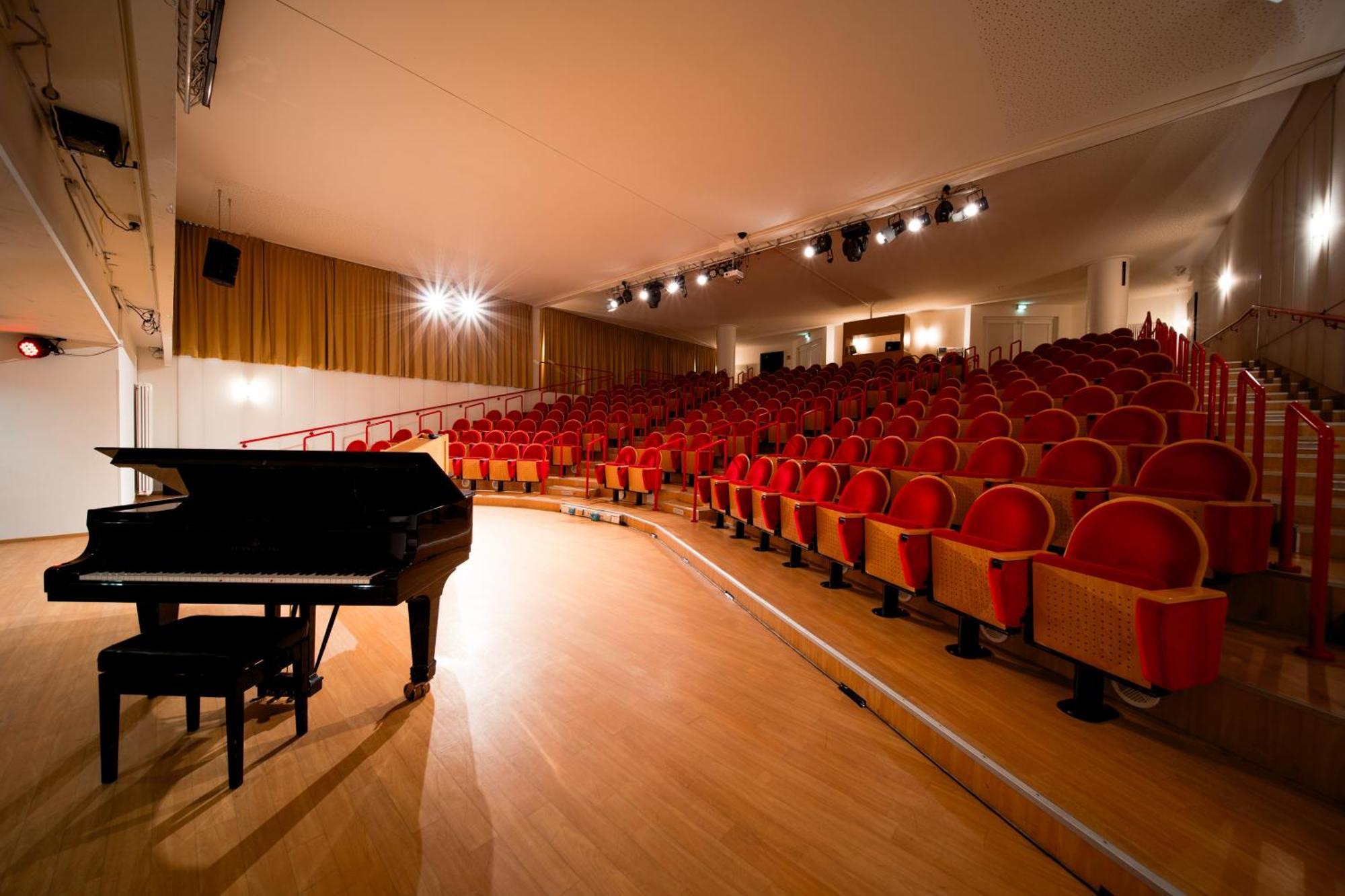 Newlivinghome Residenzhotel Aparthotel 4*