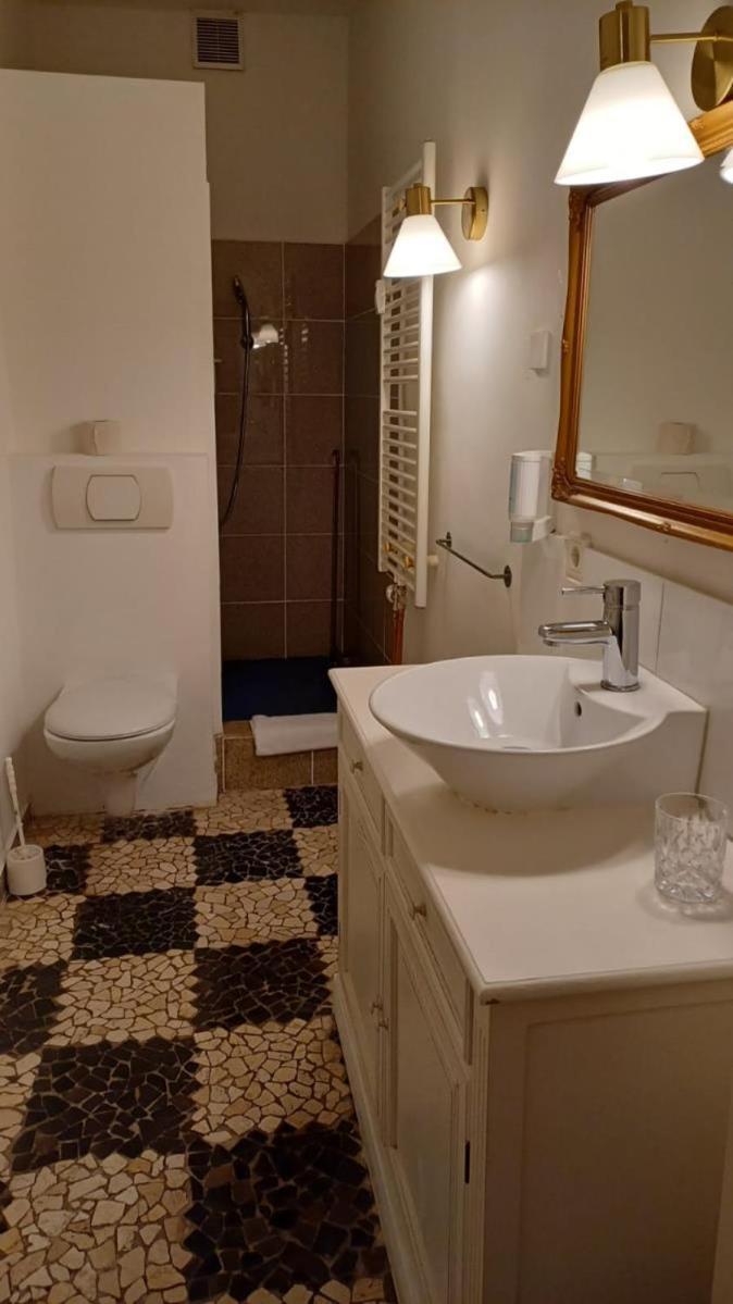 Mehrbett-apartment 7 Citynah, Einfache Ausstattung *