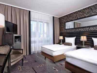 Hotel Park Am Berliner Tor 4*