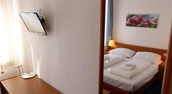 Hotel Hotel Stadion Stadt 3*