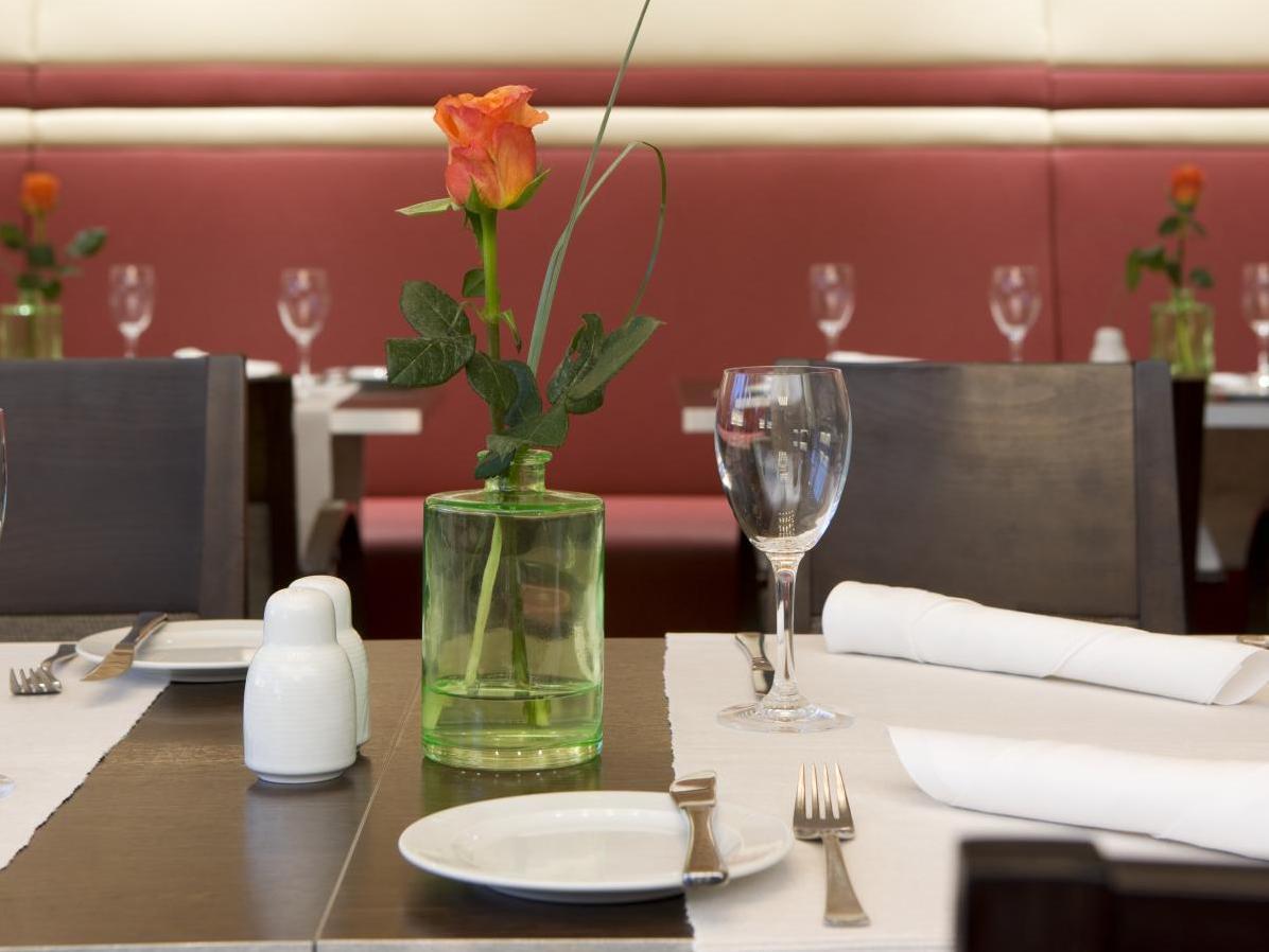 Intercityhotel Hauptbahnhof Hotel 4*