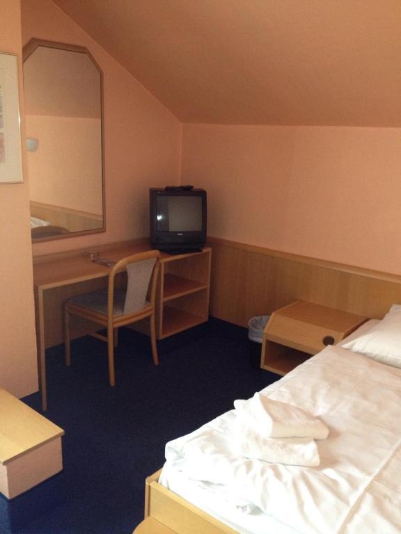 A1 Raststaette & Hamburg-stillhorn Motel 2*