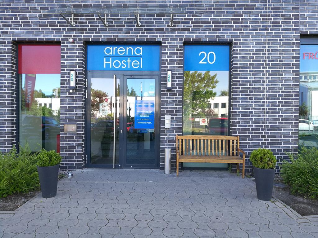 Hostel Arena & Monteurzimmer