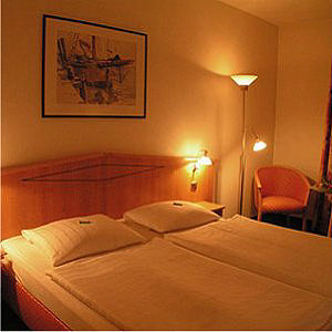 Panorama Hamburg-harburg 4*