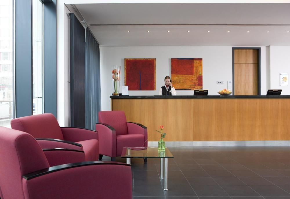 Hotel Intercityhotel Hauptbahnhof 4*