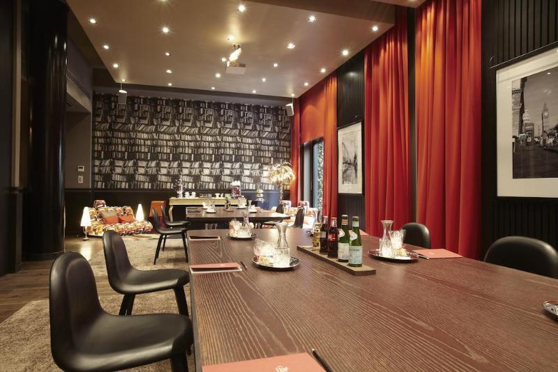 The George Hotel