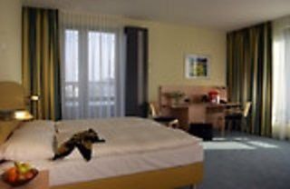 Intercityhotel Hauptbahnhof 4*