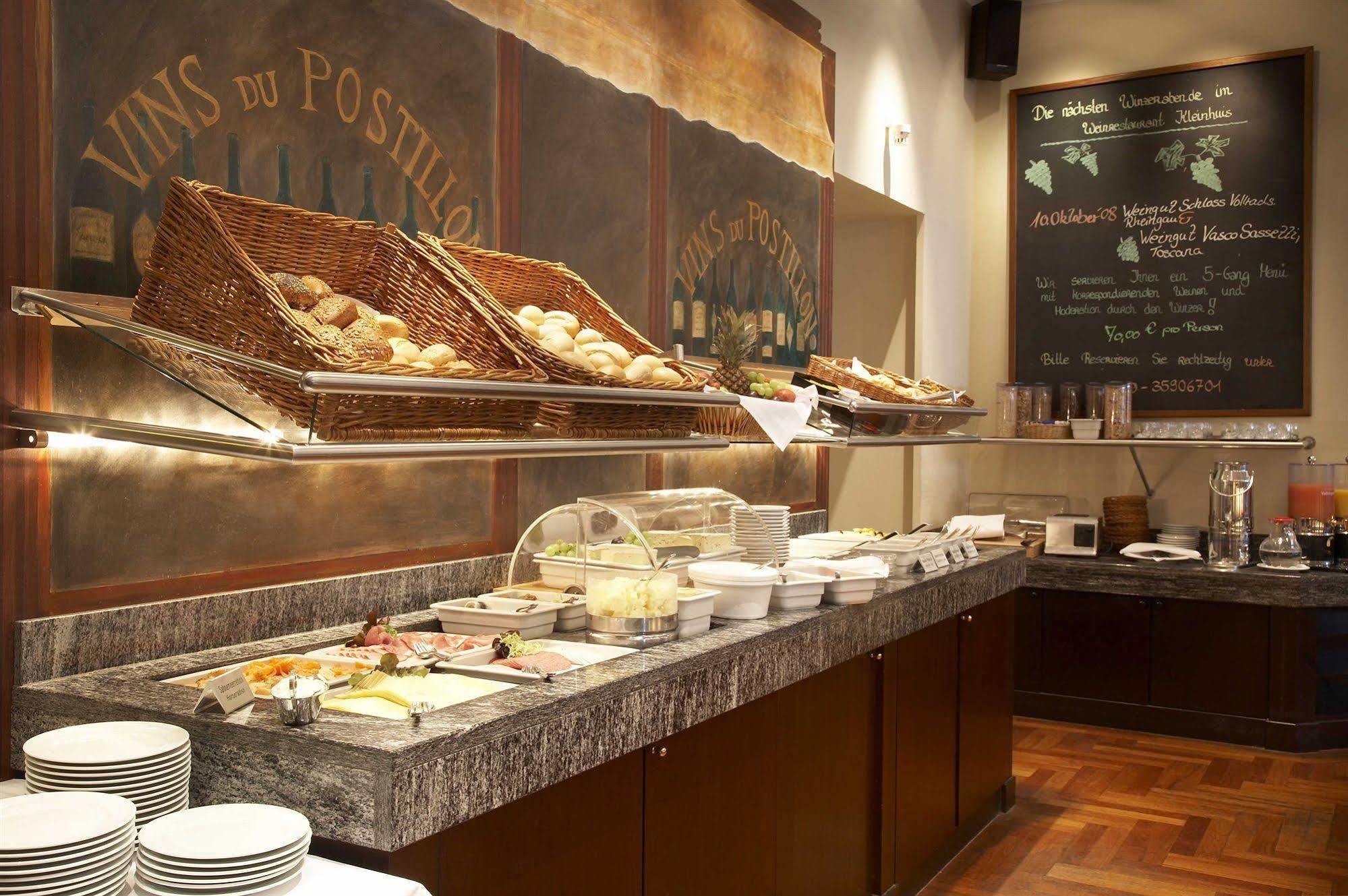 Baseler Hof Hotel 4*