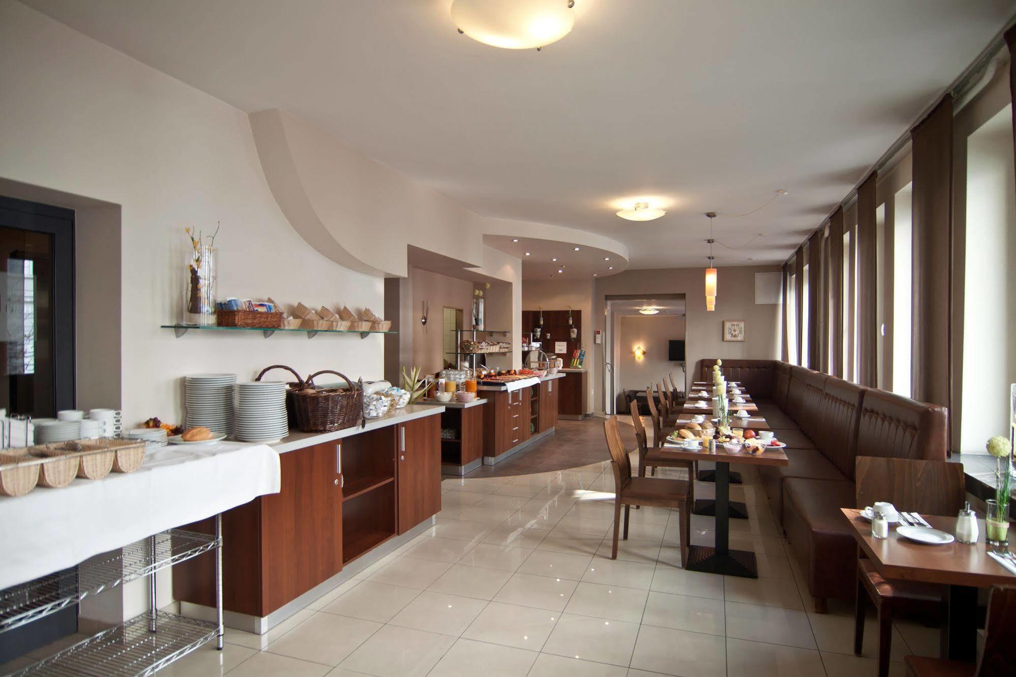 Novum Eleazar Center Hotel 4*