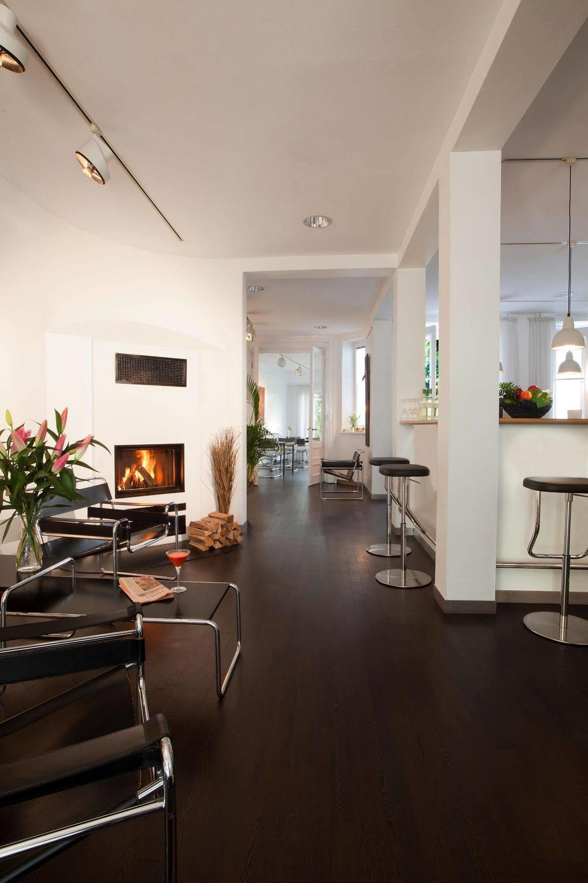Hotel Aussen Alster 4*