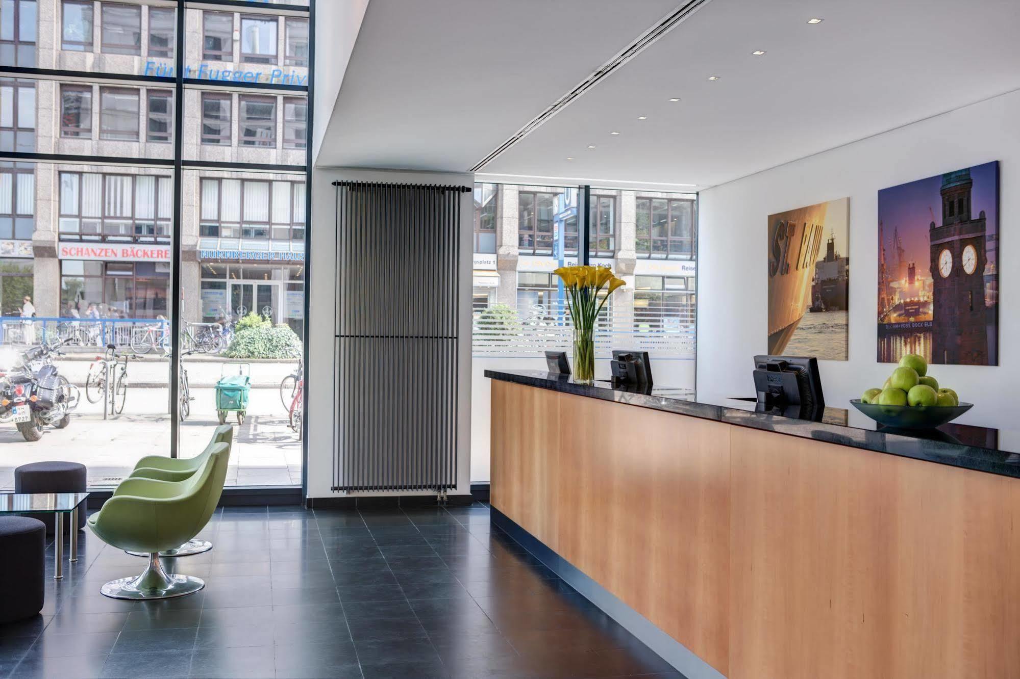 Hotel Intercityhotel Hauptbahnhof 4*