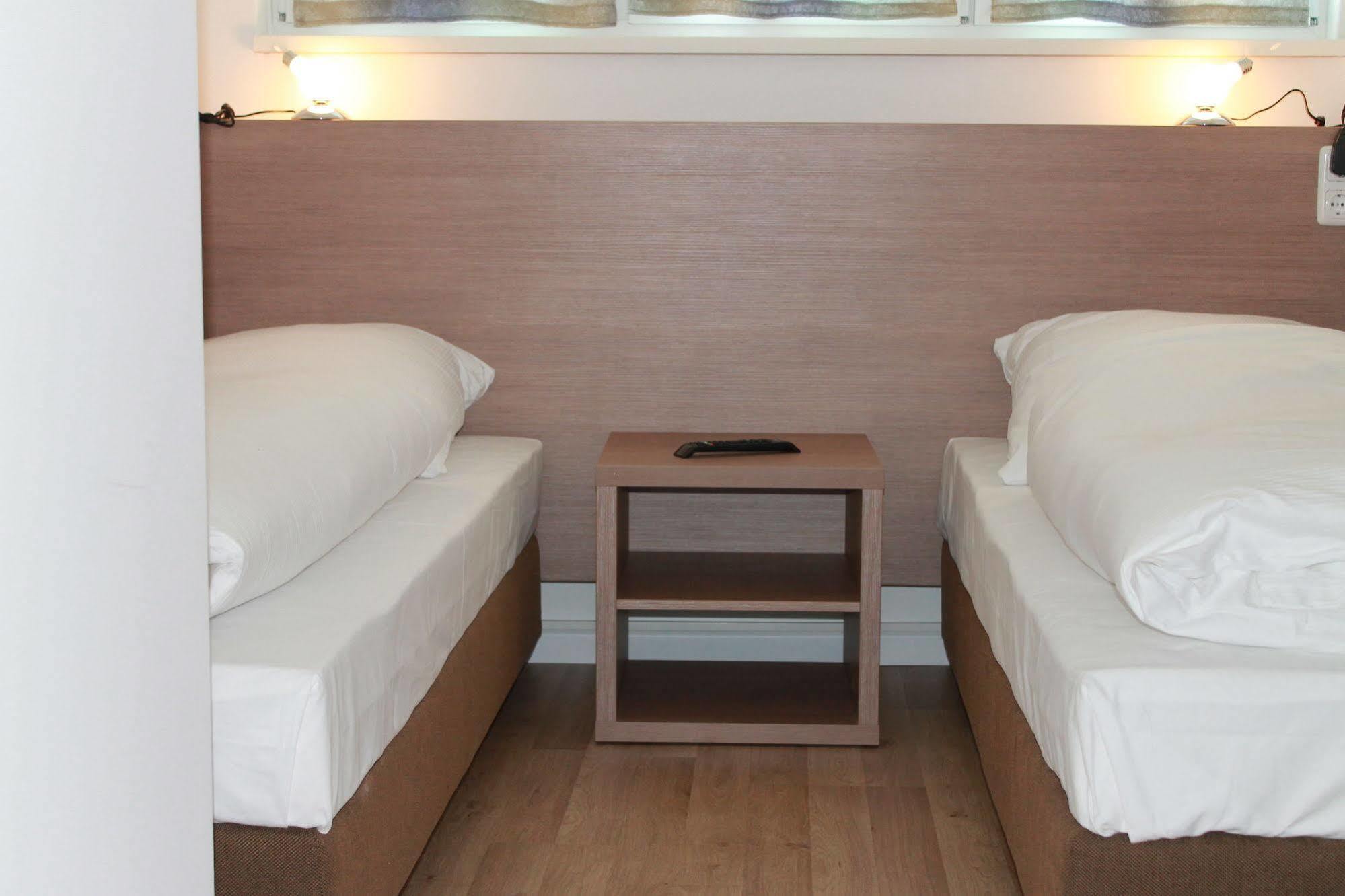 Am Hotel