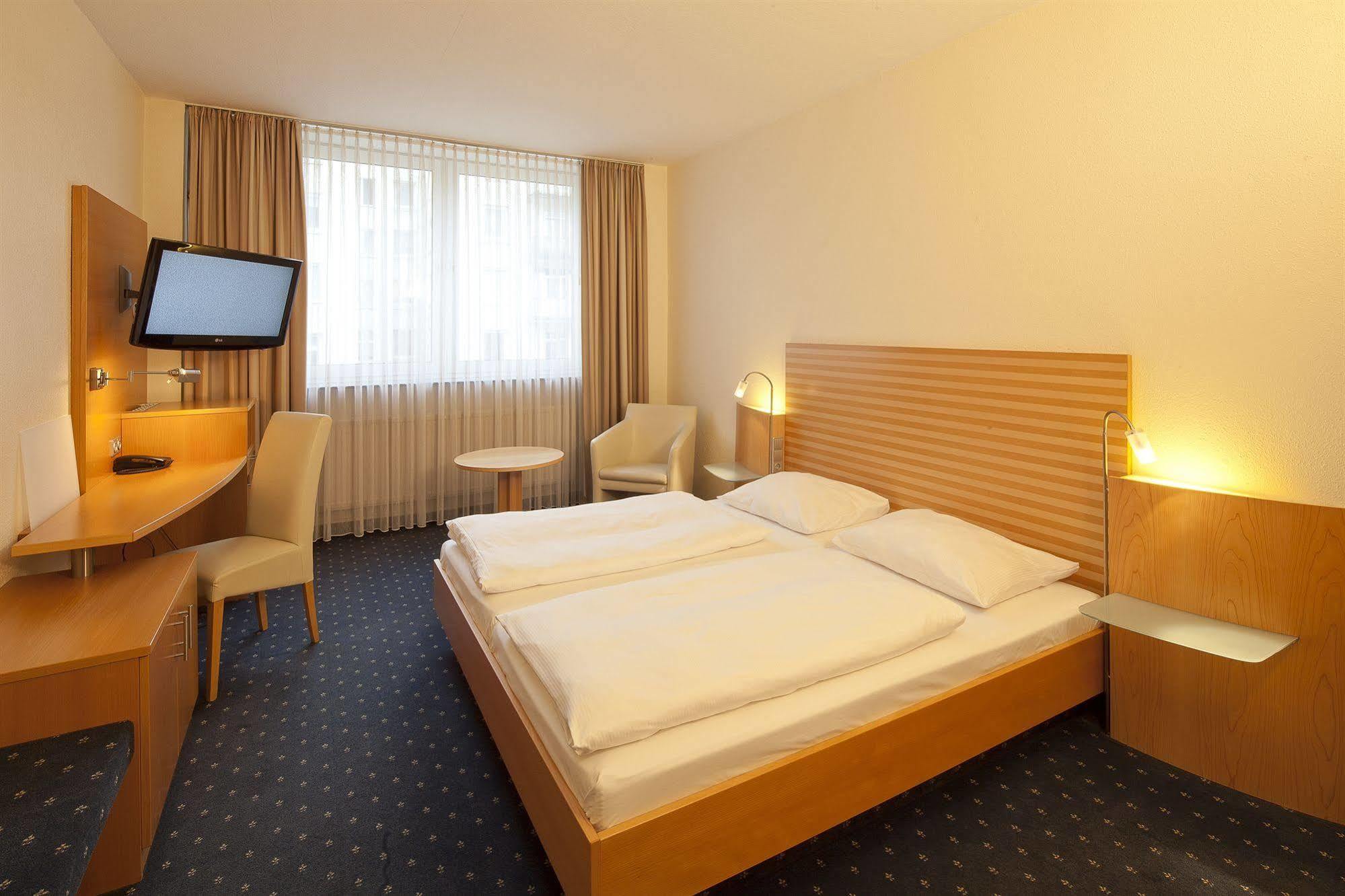 Heikotel - Stadtpark Residenz Hotel 3*