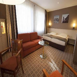 Park Arena Hotel 3*