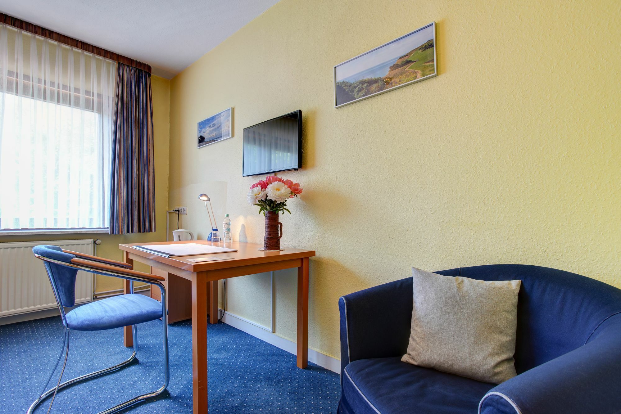 Hotel Elbinsel Free Parking 3*