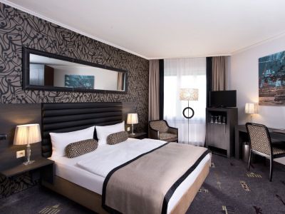 Hotel Park Am Berliner Tor 4*