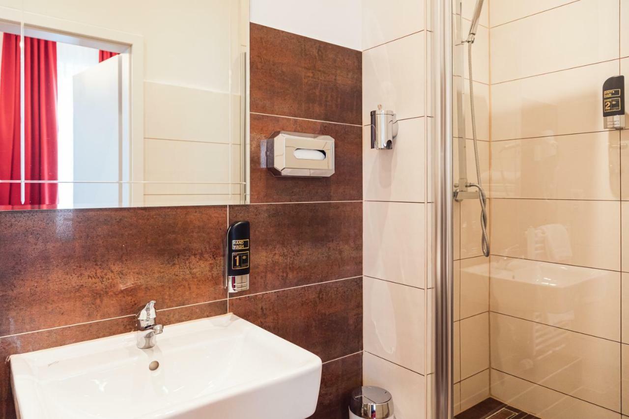 Hotel Hamburger Perle 3*