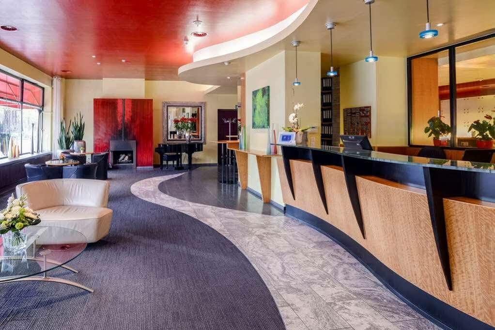 Hotel Ambassador 3*