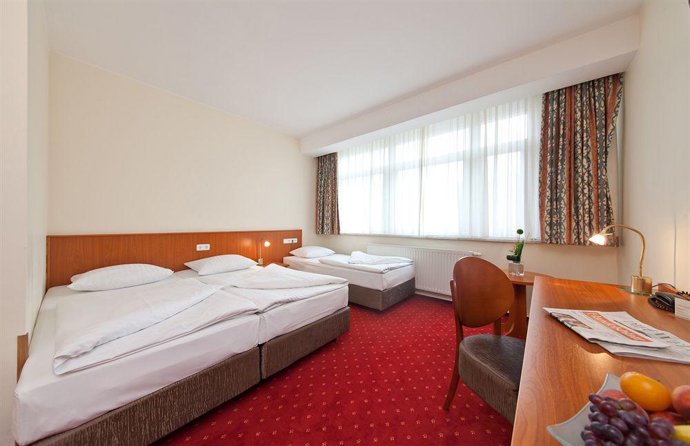 Arcadia Belmondo 4*