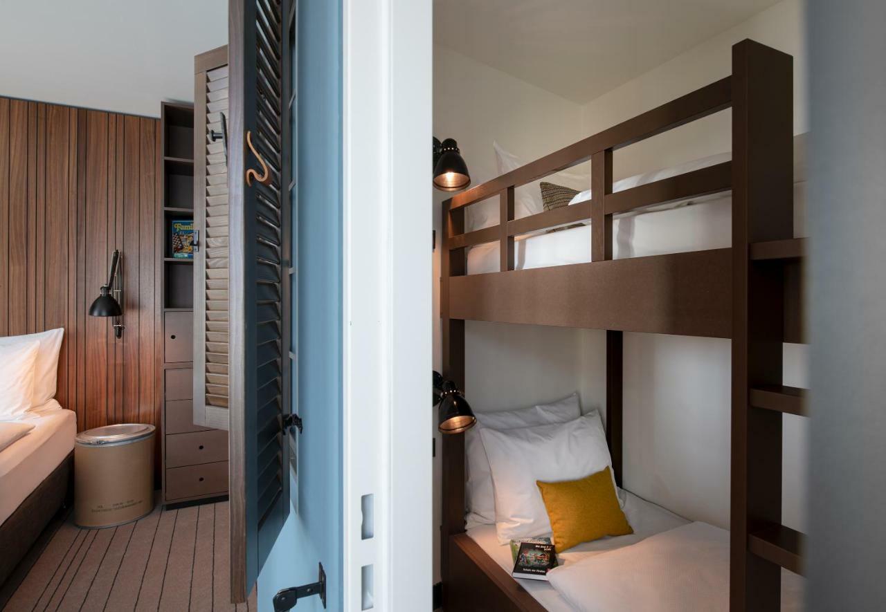 Pierdrei Hafencity Hotel 4*