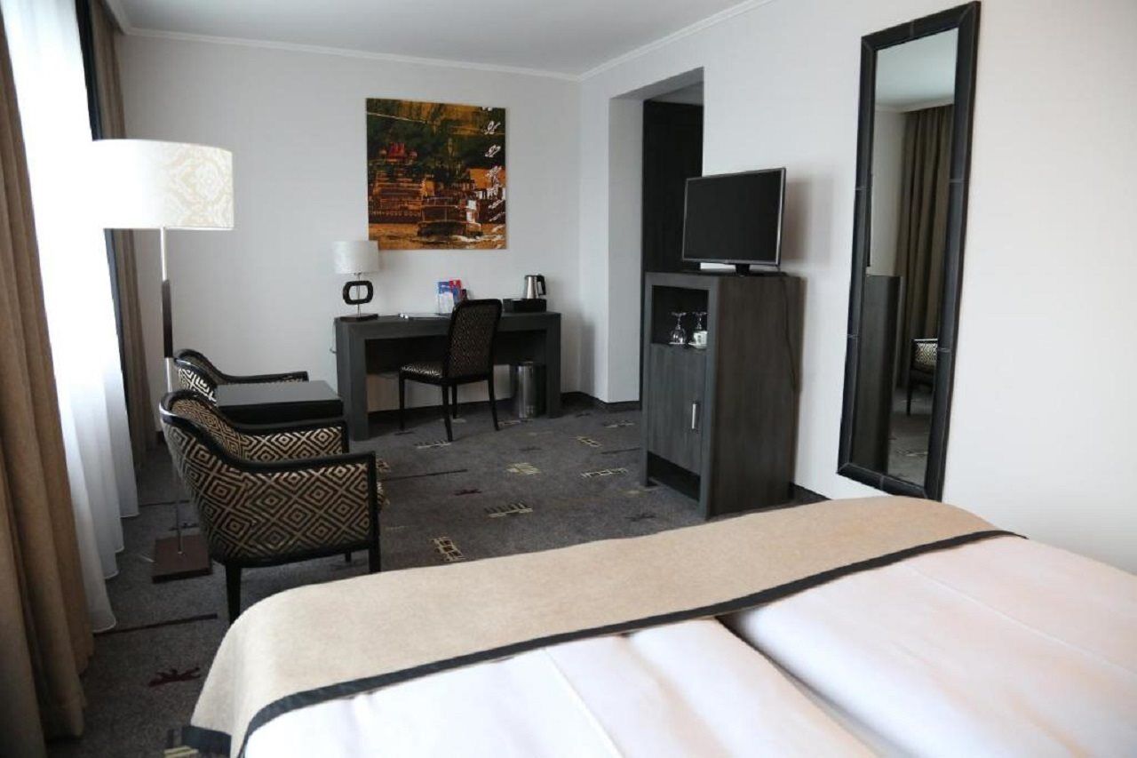 Park Am Berliner Tor Hotel 4*