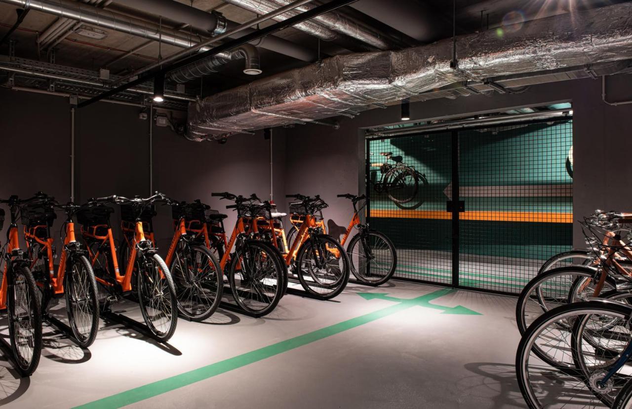 Pierdrei Hafencity Hotel 4*