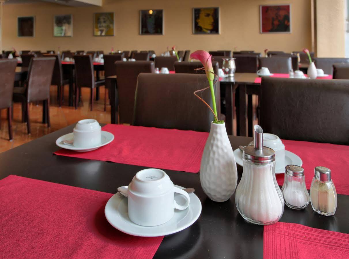 Hotel Plaza Moorfleet 3*