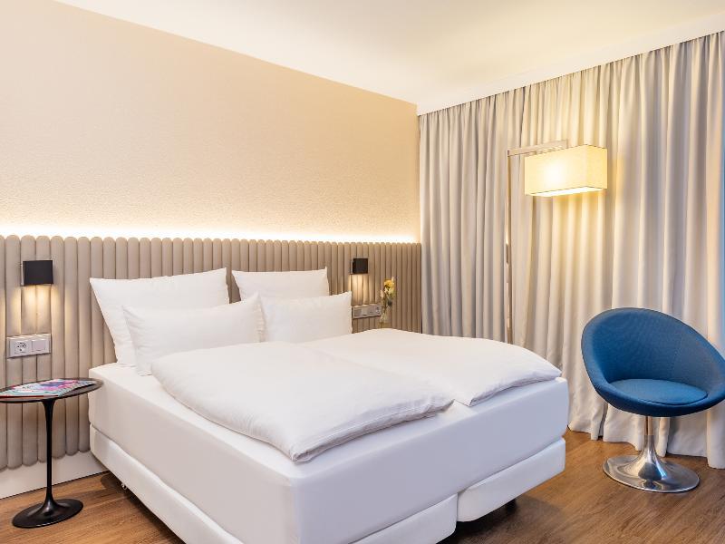Hotel Nh Altona