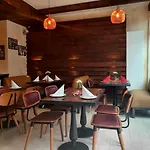 Apricot Hotel