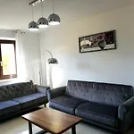 Alster Hamburg - Saniertes Und Moebliertes Apartment Mit Bad Und Kueche