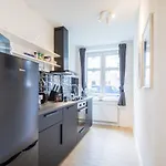 Schickes Zwei Zimmer Apartment Kostenl Parkm Auf Der Strasse