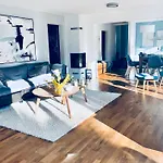Beautiful House In Blankenese