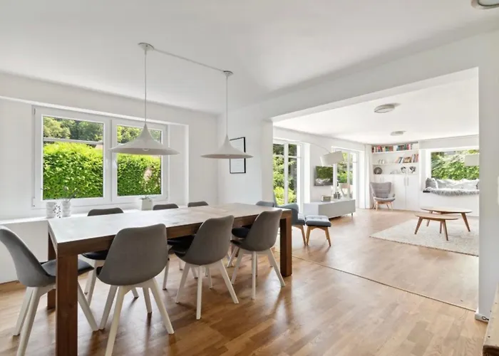 Beautiful House In Blankenese